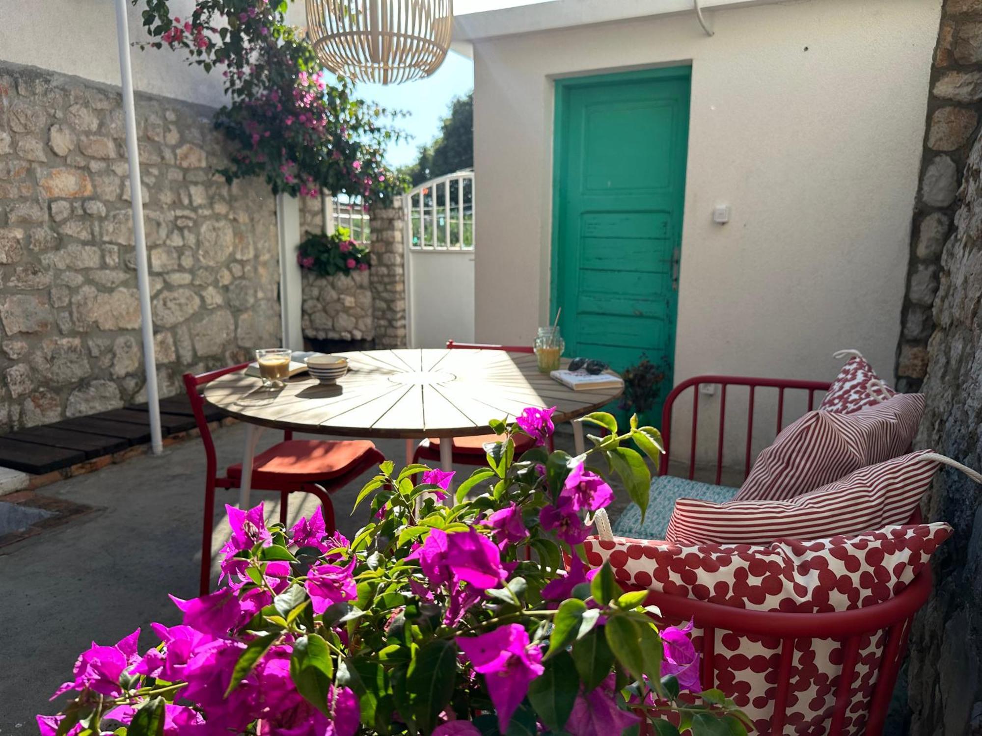 Apartment Jazzy Stairs On The Way To The Apt Dubrovnik Exterior foto